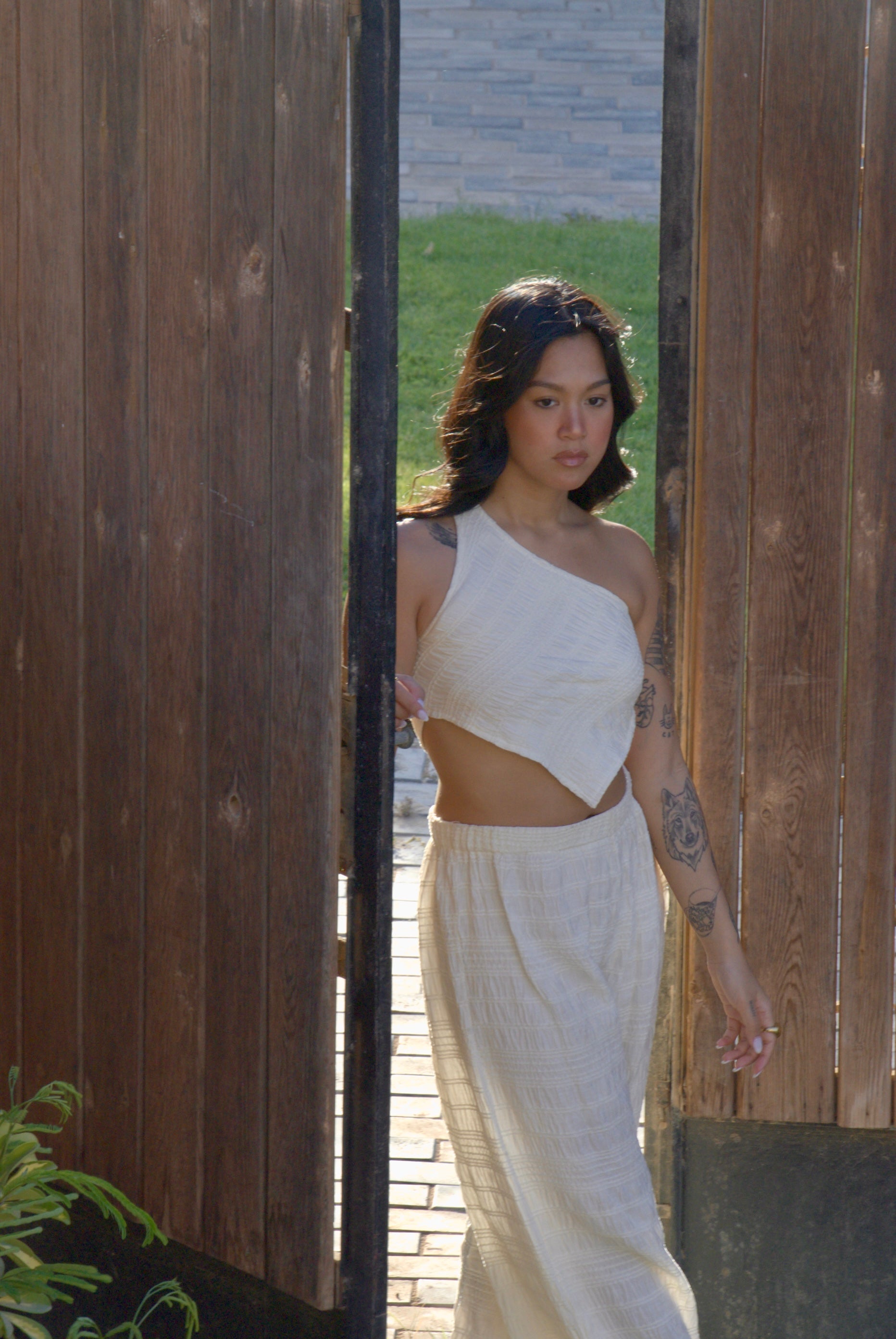airy textured set